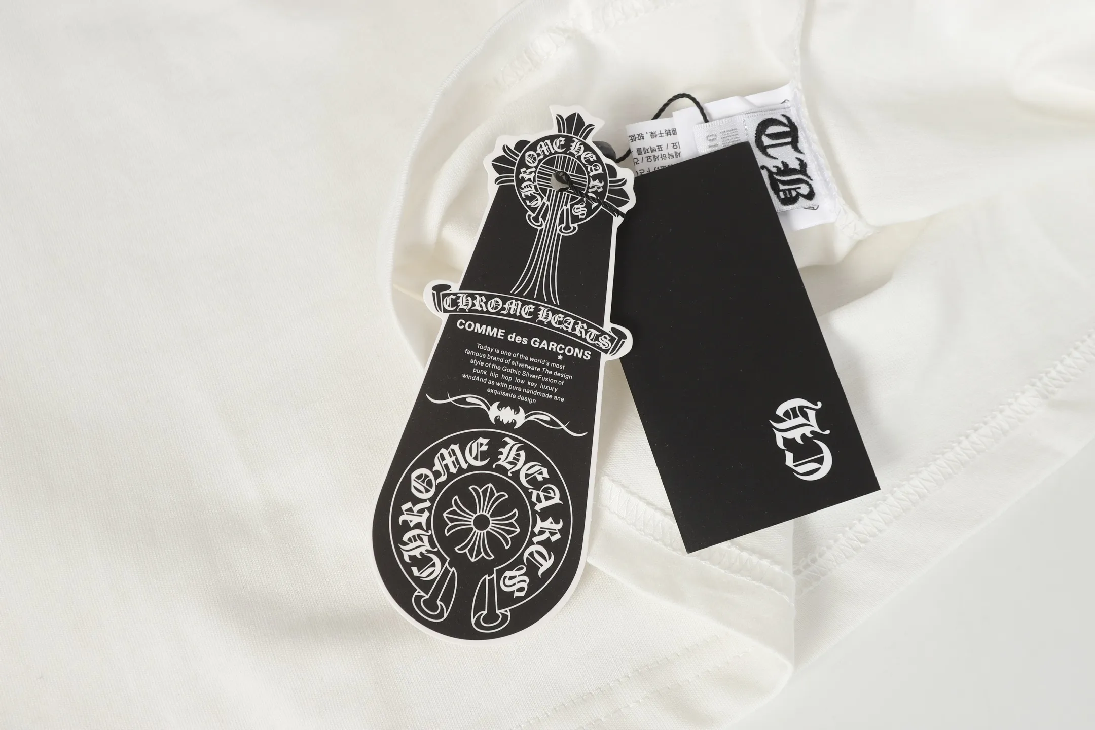 P160 Cross-border model. Those who pursue quality, please do not place an order. -Chrome Hearts/Chrome Hearts Sanskrit horseshoe🇺🇸 platform popular long-sleeved T-shirt -High weight, high density and high quality. The wool is soft, delicate and skin-friendly. It feels soft and silky. It has excellent warmth and skin-friendly properties. XL